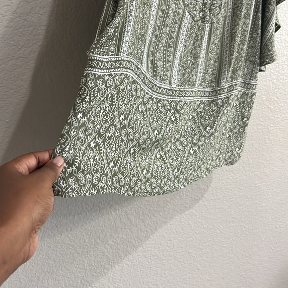 Liz Claiborne peasant Blouse Flair Short Sleeve Size Medium Ruffle Top - Picture 7 of 10